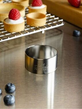 Stainless Steel Round Pastry Cutter‎ - Silver